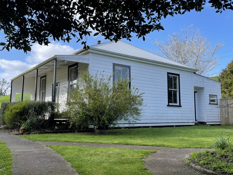 1760 Tarata Road, Tarata, Inglewood - Carousel 2