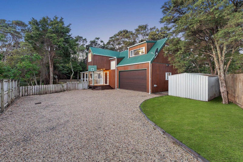 21B Otanerua Road, Hatfields Beach, Orewa - Carousel 1