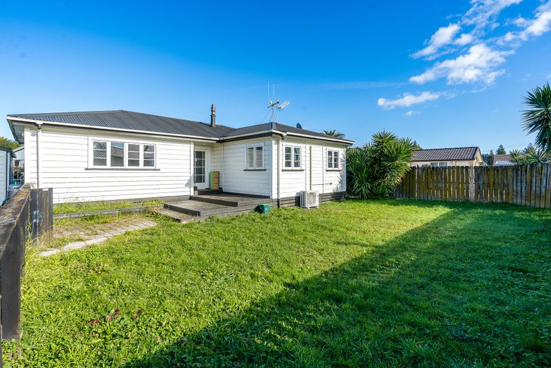 143 Avalon Drive, Nawton, Hamilton - Carousel 1