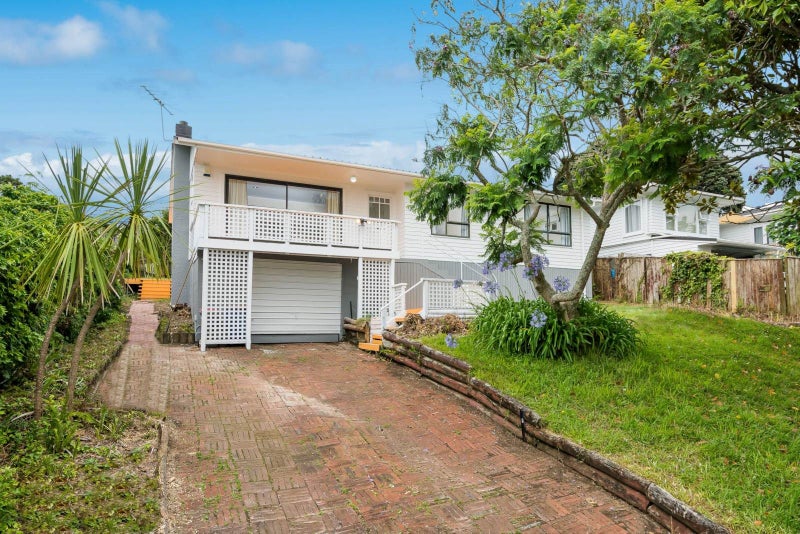 9 Wylie Avenue, Sunnynook, Auckland - Carousel 1