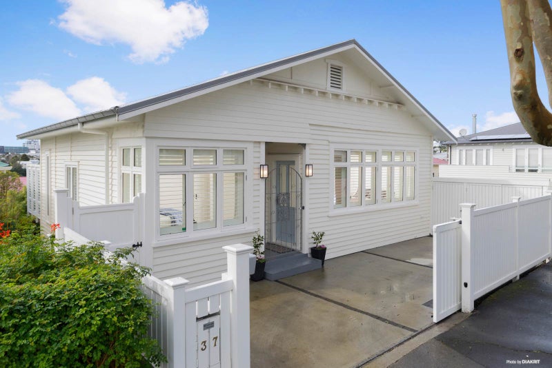 37 Selbourne Street, Grey Lynn, Auckland - Carousel 1