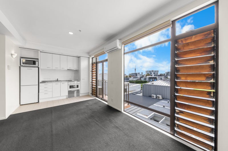 1G/9 Charlotte Street, Eden Terrace, Auckland - Carousel 2