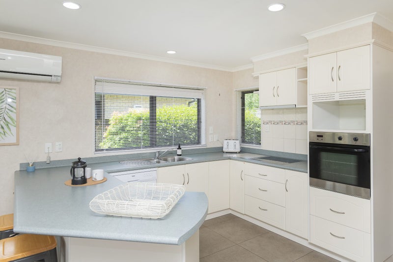 9 Coulston Place, Riverdale, Gisborne - Carousel 2