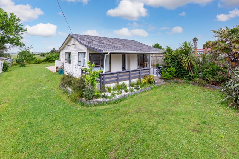 33 Mcrobbie Road, Papakura - Carousel 1