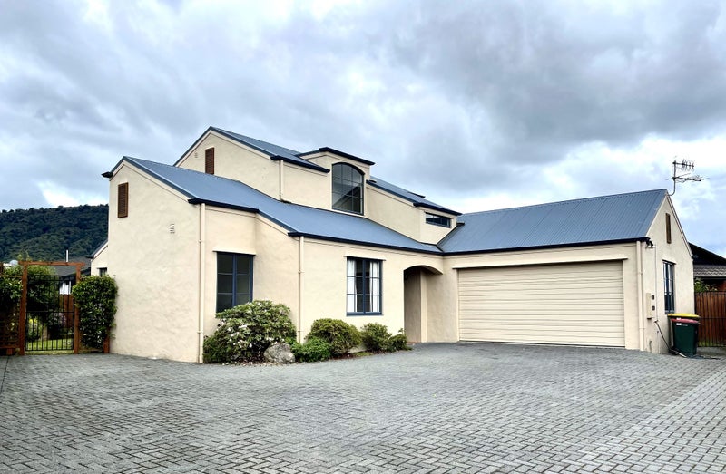 15 Hoyte Place, Pukehangi, Rotorua - Carousel 1