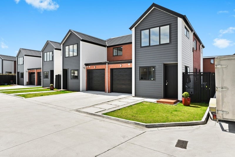 5/41 Prisk Street, Melville, Hamilton - Carousel 1