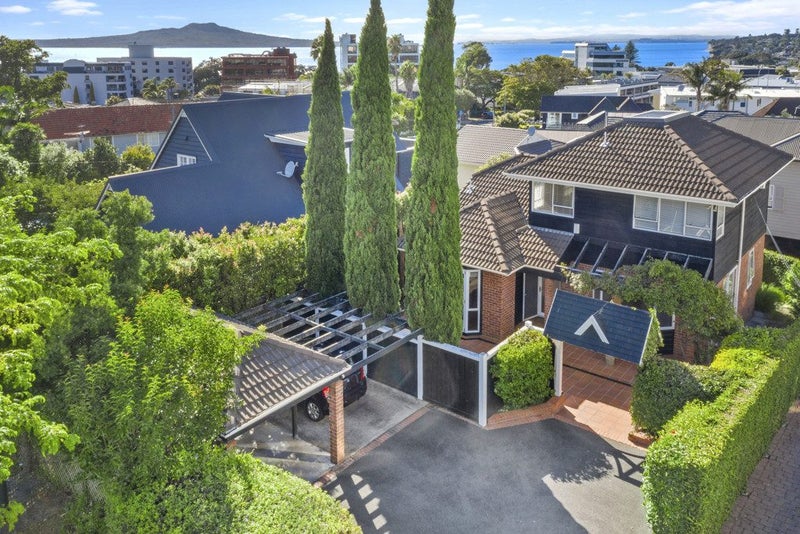 1/12 Killarney Street, Takapuna, Auckland - Carousel 1