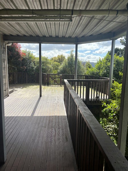 31 Summit Road, Fairfield, Lower Hutt - Carousel 17