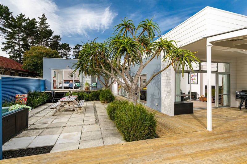 12 Maryann Place, Greenhithe, Auckland - Carousel 1