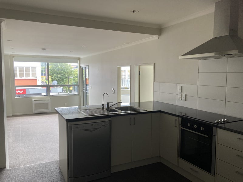 154 Main Street, Upper Hutt Central, Upper Hutt - Carousel 1