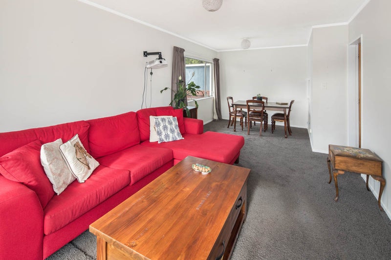 5/192 Onepu Road, Lyall Bay, Wellington - Carousel 1