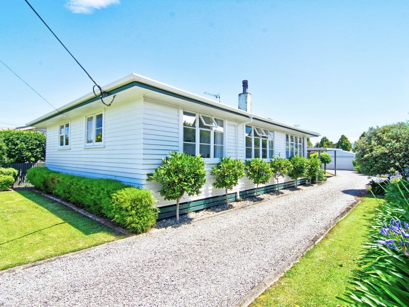4 Wyndham Street, Carterton - Carousel 1