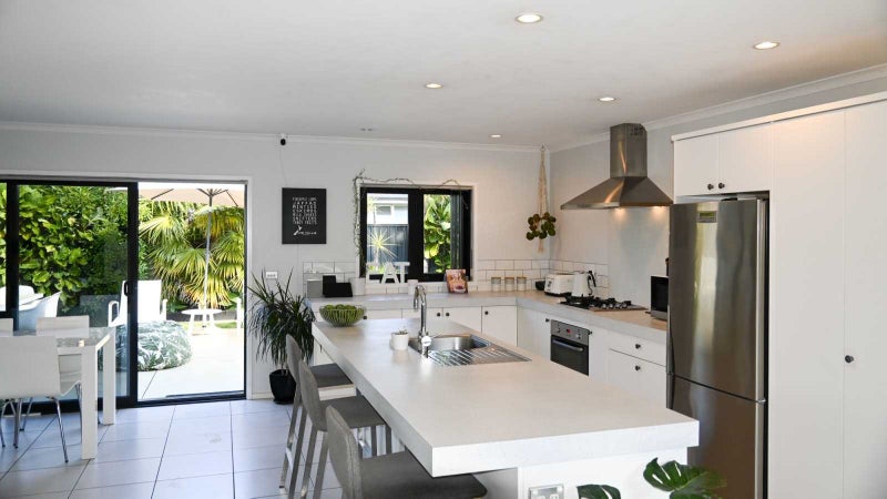 59 Squire Drive, Awatoto, Napier - Carousel 1