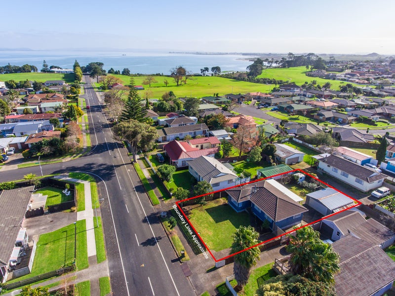 17 Gibbons Road, Weymouth, Auckland - Carousel 2