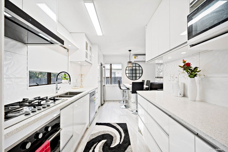 1/397 Roscommon Road, Clendon Park, Auckland - Carousel 1