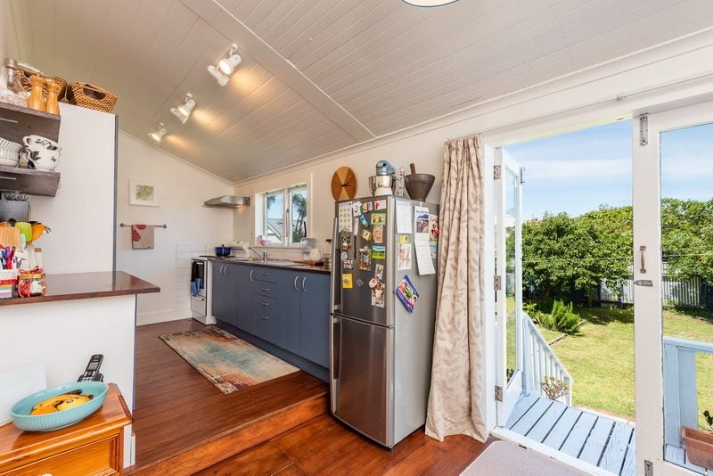 99 Onepu Road, Lyall Bay, Wellington - Carousel 1