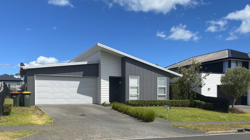 70 Constellation Avenue, Beachlands, Auckland - Carousel 1