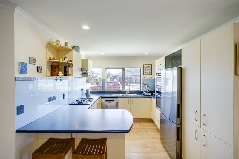 120 Ascot Avenue, Taradale, Napier - Carousel 2