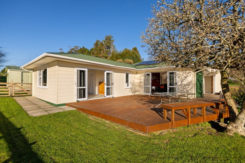 956 Upper Ohauiti Road, Ohauiti, Tauranga - Carousel 1
