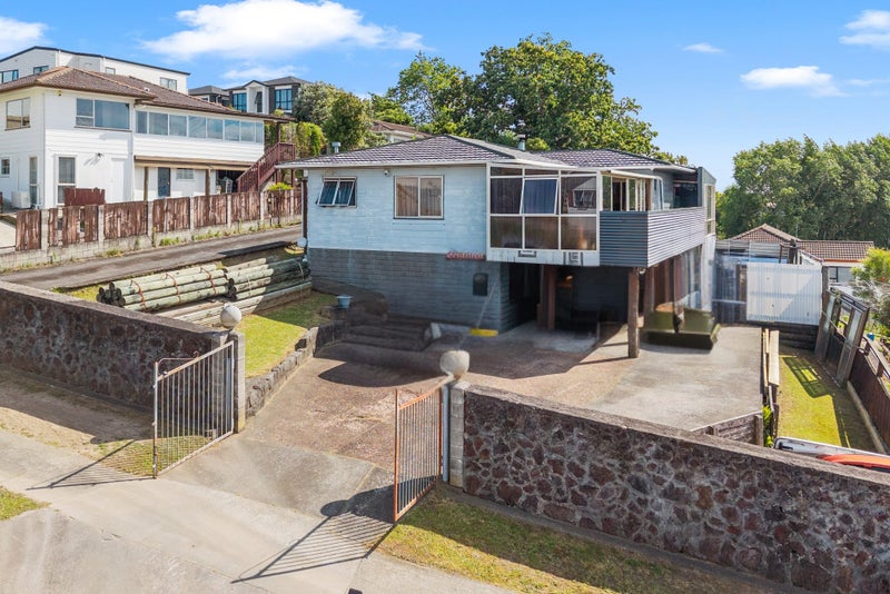 10 Beaufort Place, Papatoetoe, Auckland - Carousel 1