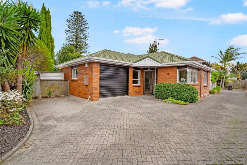 1/2 Lonsdale Street, Ellerslie, Auckland - Carousel 1