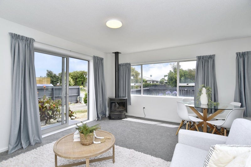 1/16 Kawau Crescent, Bromley, Christchurch - Carousel 2