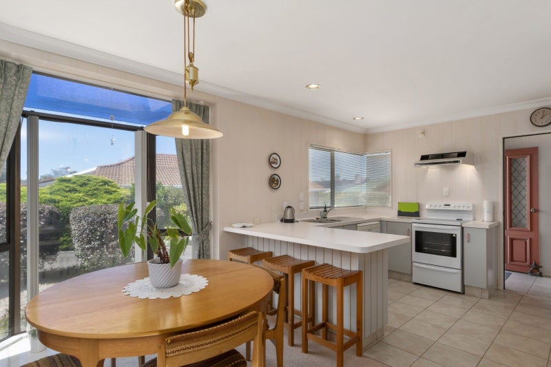 5 Edith Way, Matua, Tauranga - Carousel 2