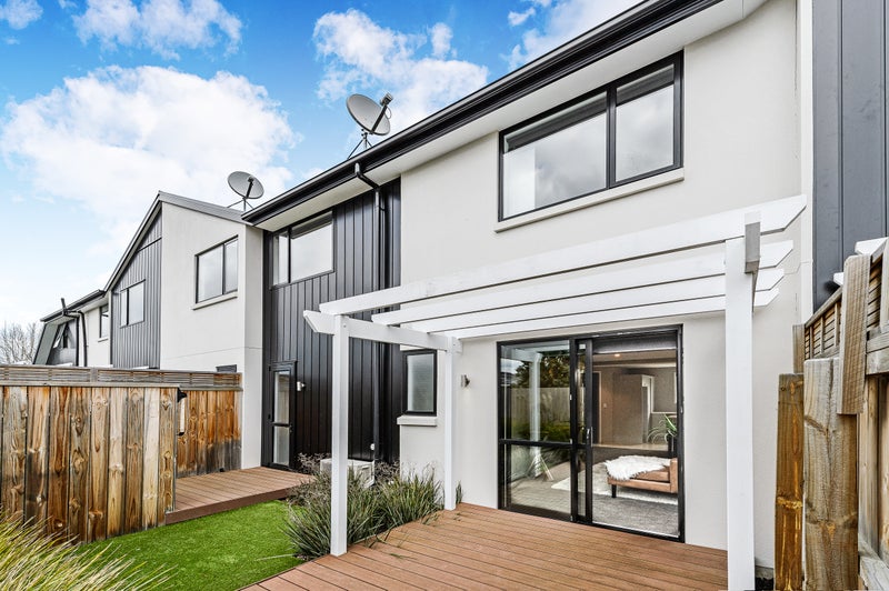 5/16 Grants Road, Papanui, Christchurch - Carousel 1