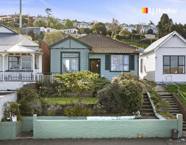 174 South Road, Caversham, Dunedin - Carousel 1
