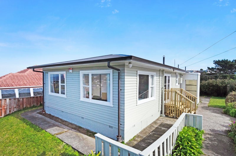 70 Ruskin Road, Newlands, Wellington - Carousel 1