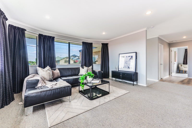 12 Rochester Place, Nawton, Hamilton - Carousel 1