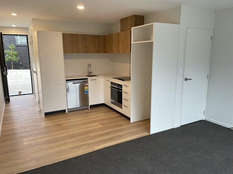 31 Panoni Lane, Howick, Auckland - Carousel 2