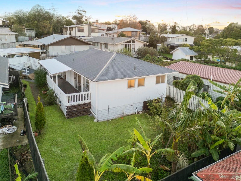 2/24A WAIMUMU road, Massey, Waitakere - Carousel 1