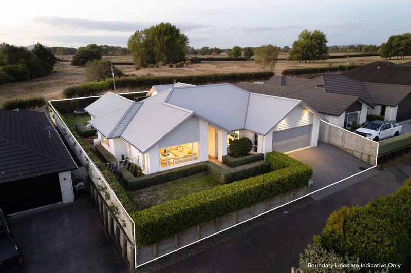 46 Helen June Avenue, Flagstaff, Hamilton - Carousel 19