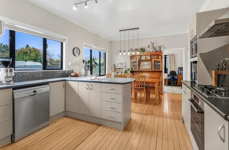 73 East Street, Enderley, Hamilton - Carousel 1