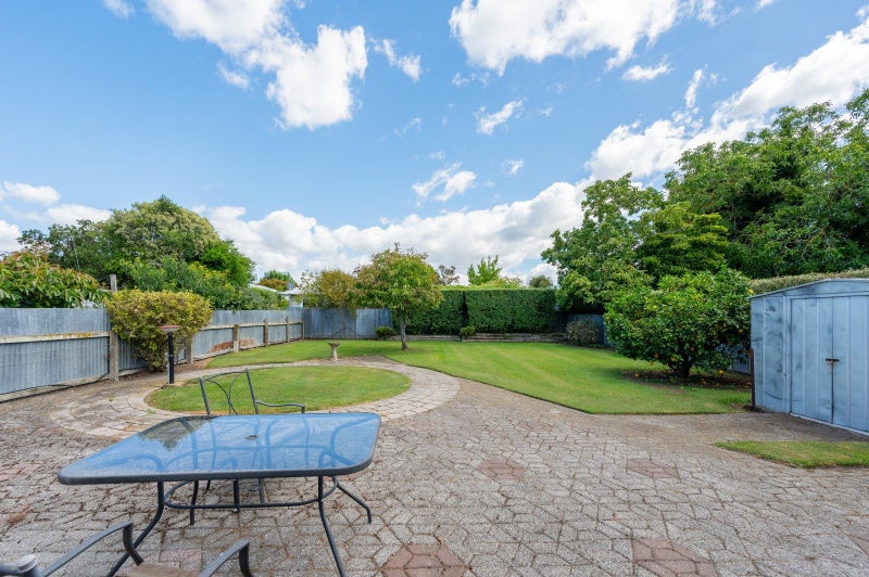 307 Lovedale Road, Saint Leonards, Hastings - Carousel 16