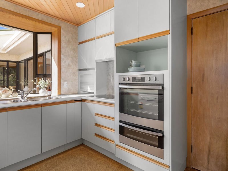 21 Watson Street, Green Island, Dunedin - Carousel 2