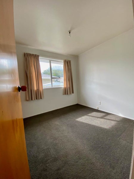 396 Bucklands Beach Road, Bucklands Beach, Auckland - Carousel 2