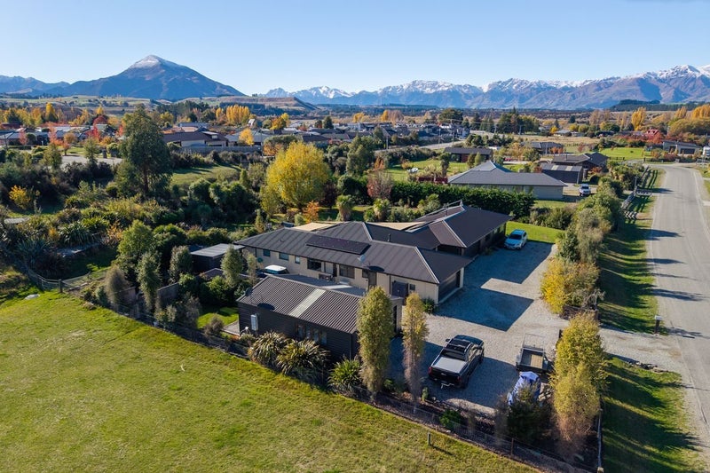 10 Jack Young PL, Albert Town, WANAKA - Carousel 1