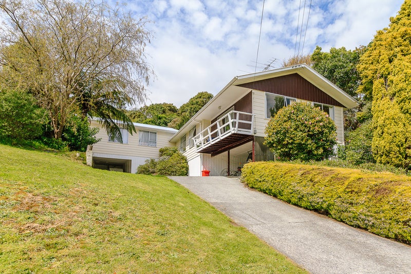 1/22 Gawler Grove, Wainuiomata, Lower Hutt - Carousel 1