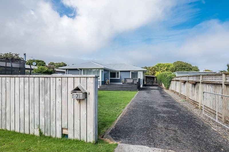 2 Konini Grove, Raumati Beach, Paraparaumu - Carousel 19