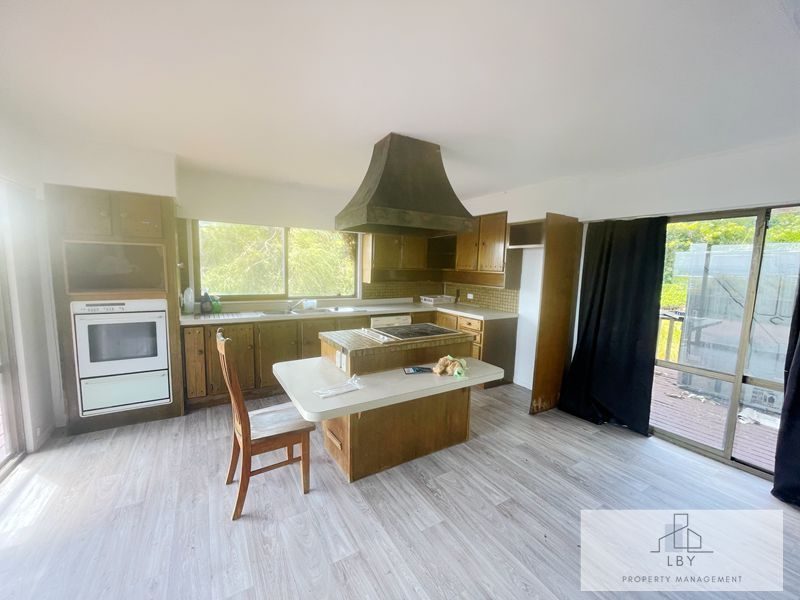 112 Point View Drive, East Tamaki Heights, Auckland - Carousel 11