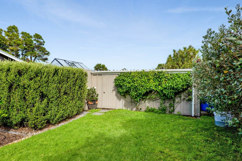 30 Wallace Place, Westown, New Plymouth - Carousel 38