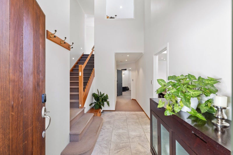 12 Pascal Place, Flagstaff, Hamilton - Carousel 2