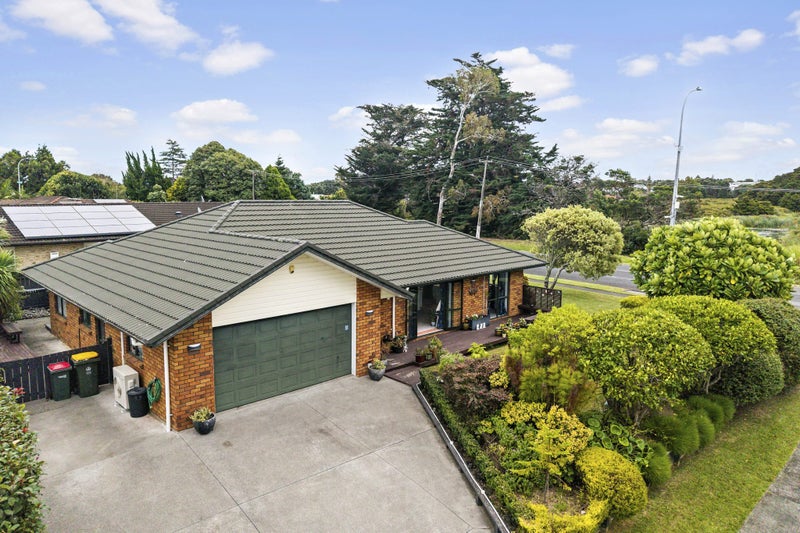 52 Wattle Farm Road, Wattle Downs, Auckland - Carousel 1