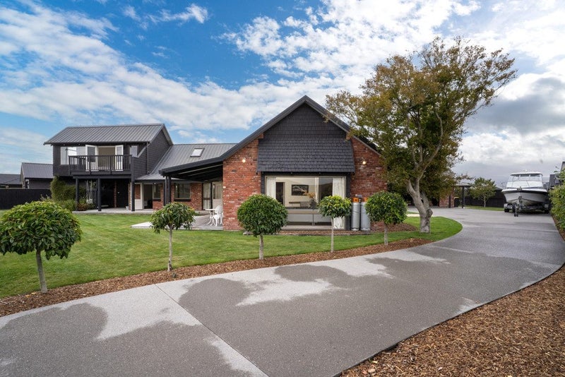 8 Albert Willis Avenue, Halswell, Christchurch - Carousel 43