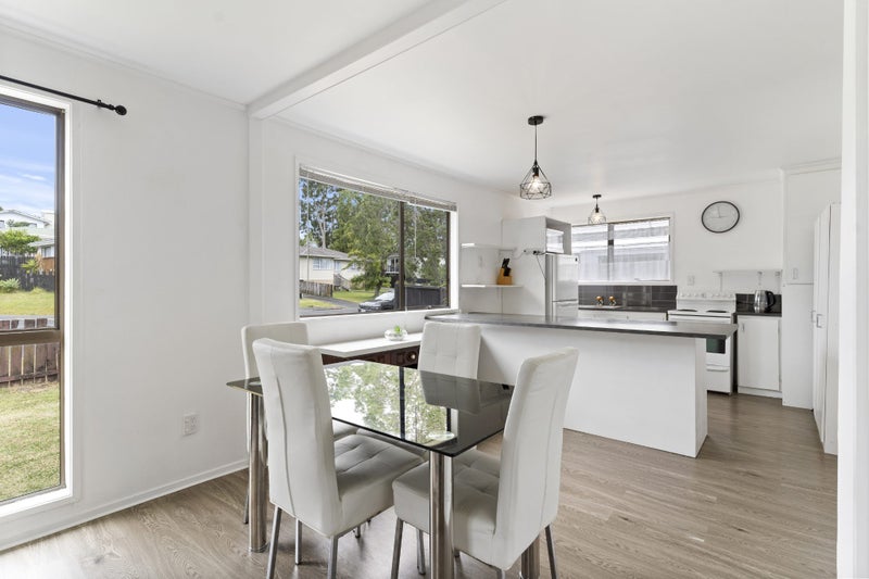 21 Fitzherbert Avenue, West Harbour, Auckland - Carousel 2