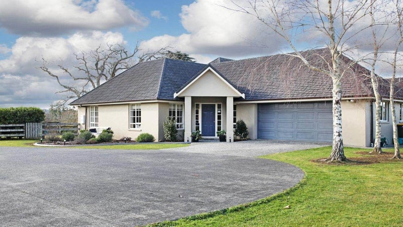 574 Papakura-Clevedon Road, Ardmore, Papakura - Carousel 1