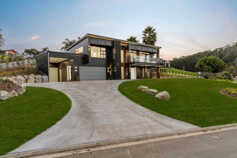 17 Titoki Lane, Whangamatā - Carousel 1