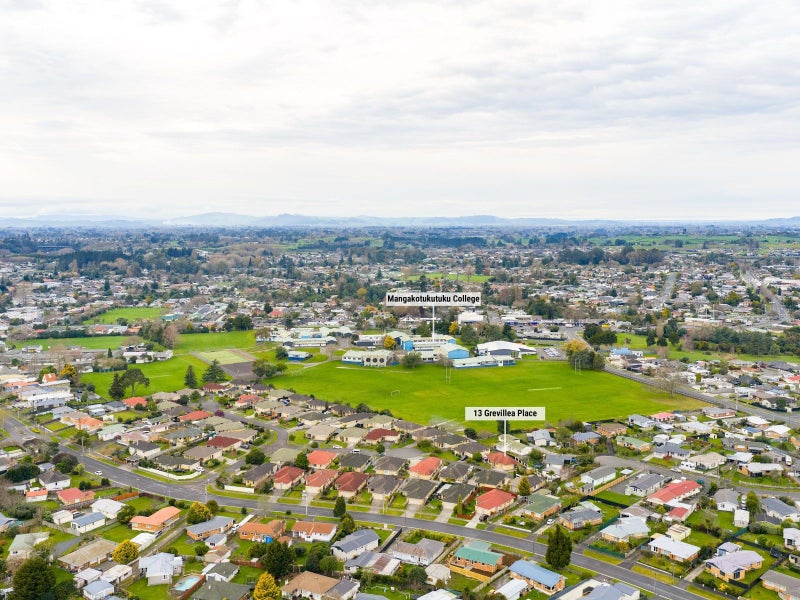 13 Grevillea Place, Melville, Hamilton - Carousel 2